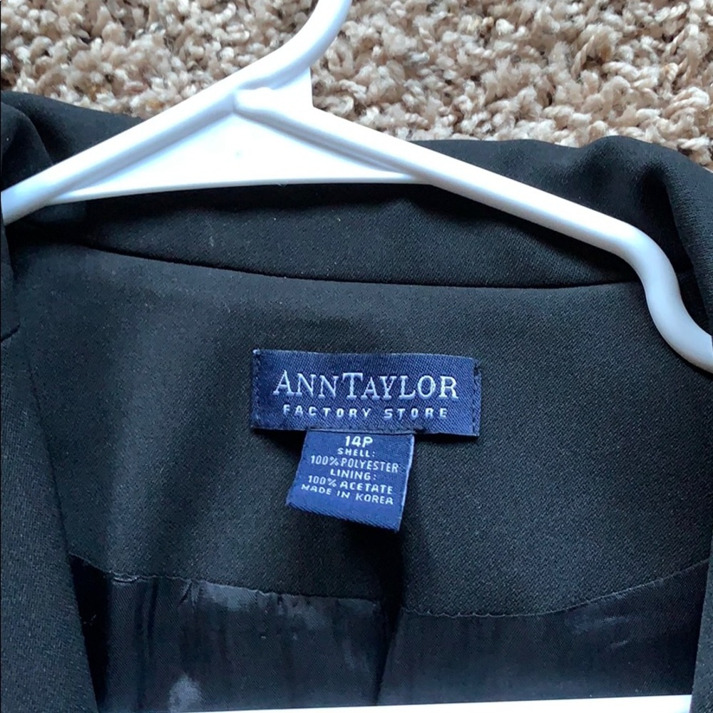 Women’s Ann Taylor blazer